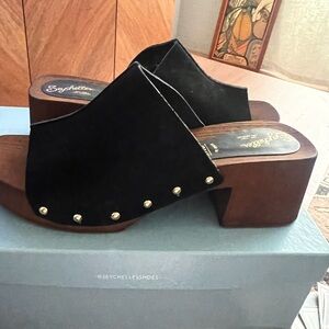 NEW Seychelles Black and Brown Women's Mules Size 8